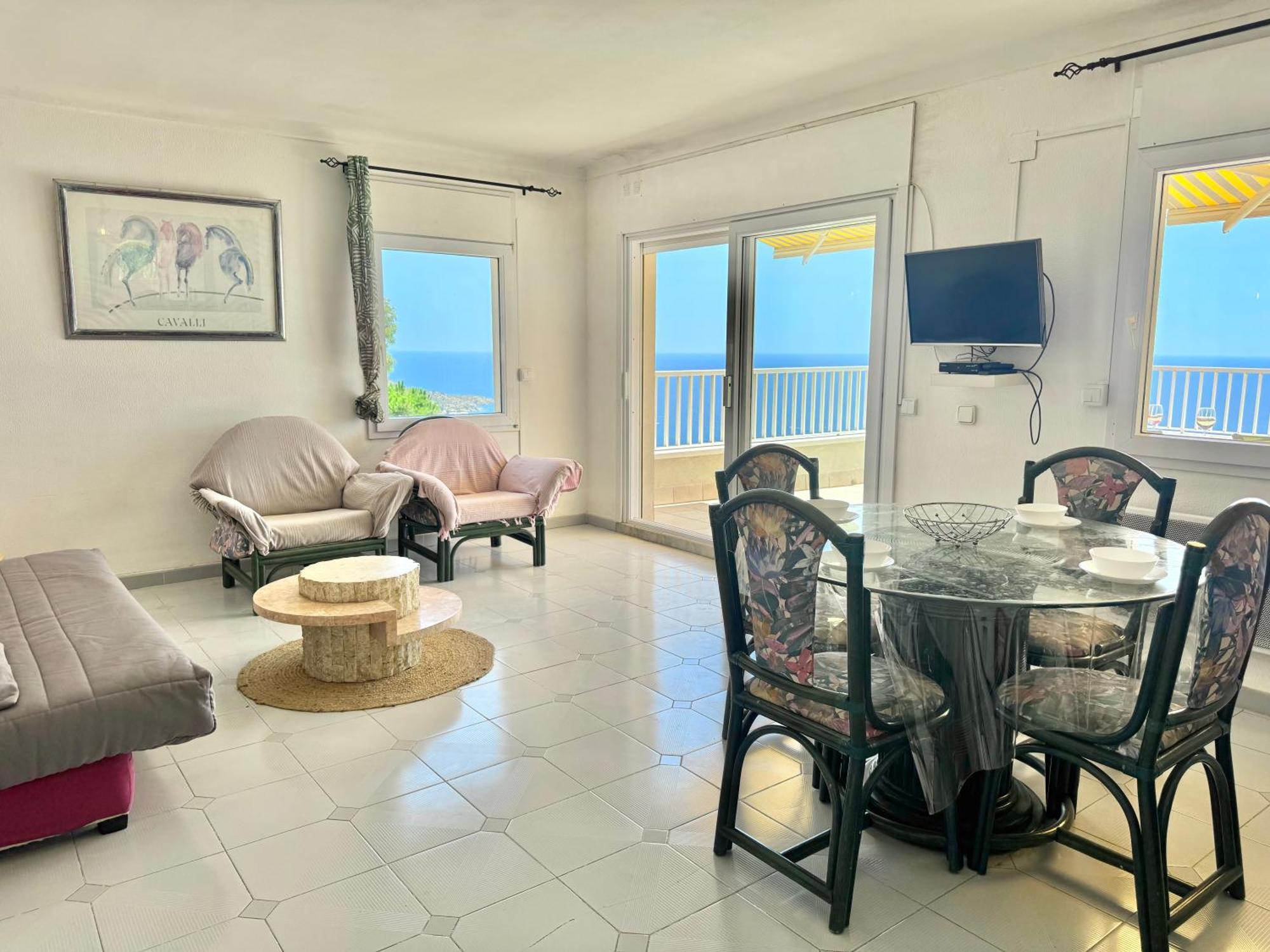 Residencial Puig Rom Appartement